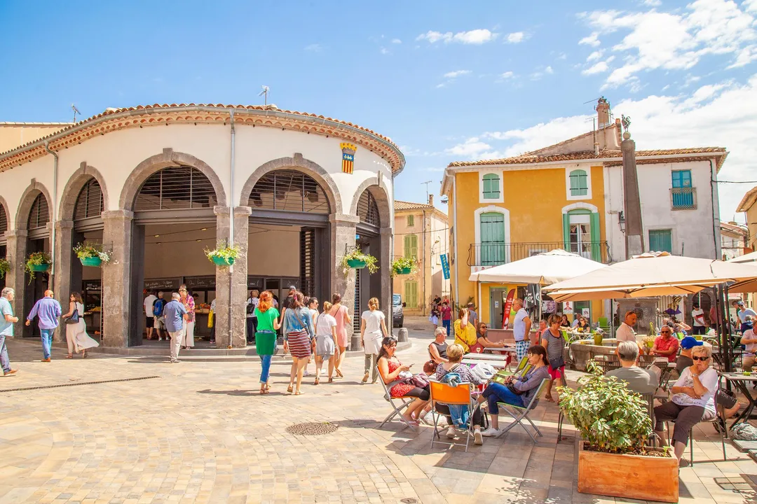 camping vias avec commerces