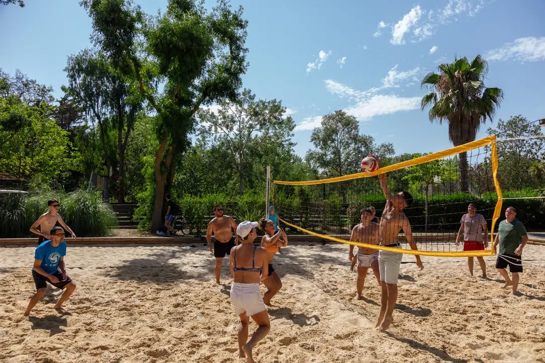 camping vias beach volleyball